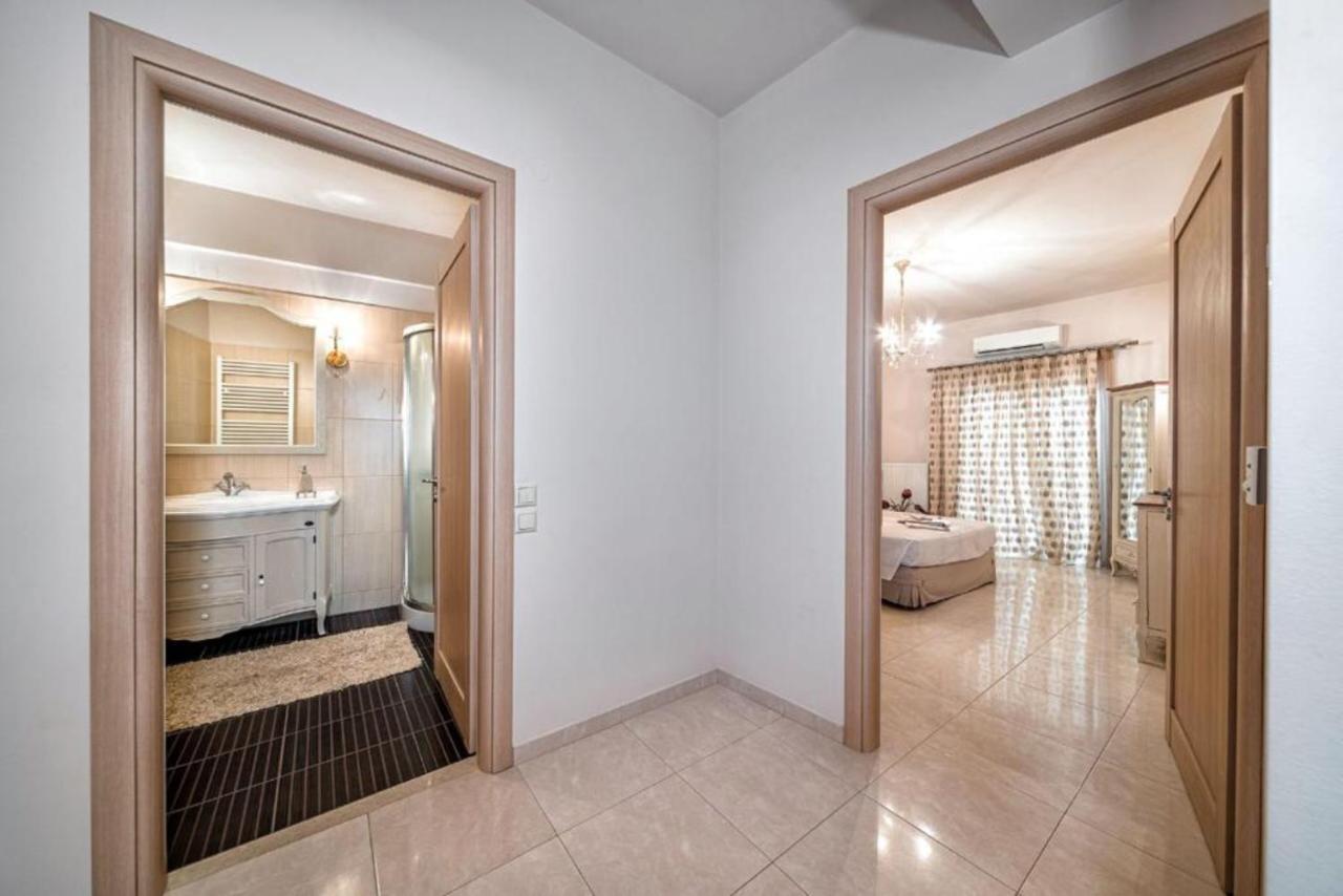 Ioannas Luxury Apartment In Istron Kalo Chorio  Экстерьер фото